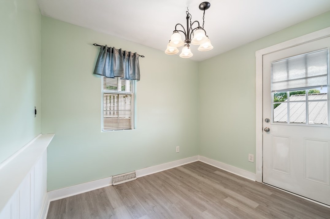 1002 Vine St, West Newton PA  15089-1445 exterior