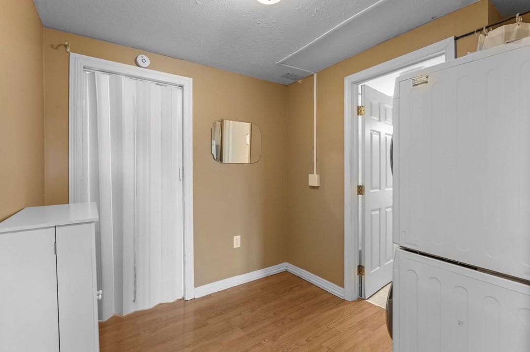 1606 Hiland Ave, Moon Twp PA 15108-2120 exterior