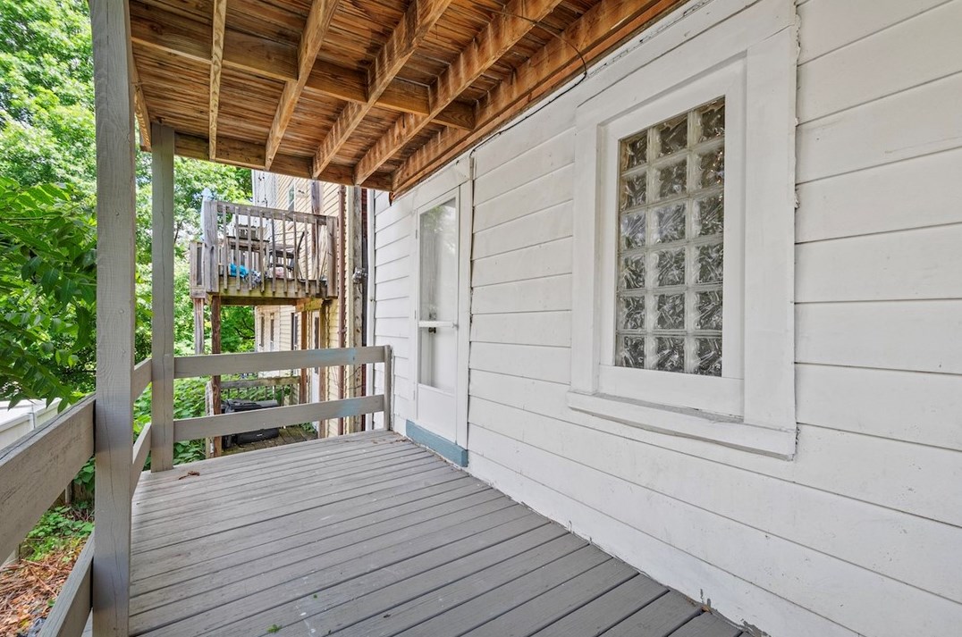 5014 Orinoco St, Pittsburgh PA 15207-1646 exterior