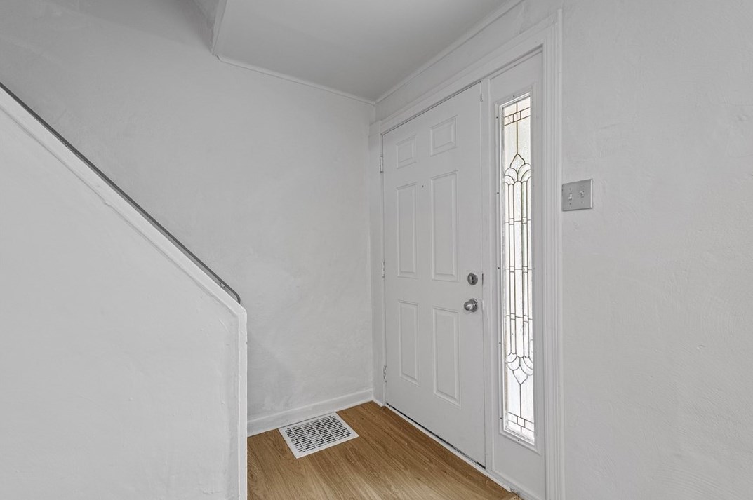 5014 Orinoco St, Pittsburgh PA 15207-1646 exterior