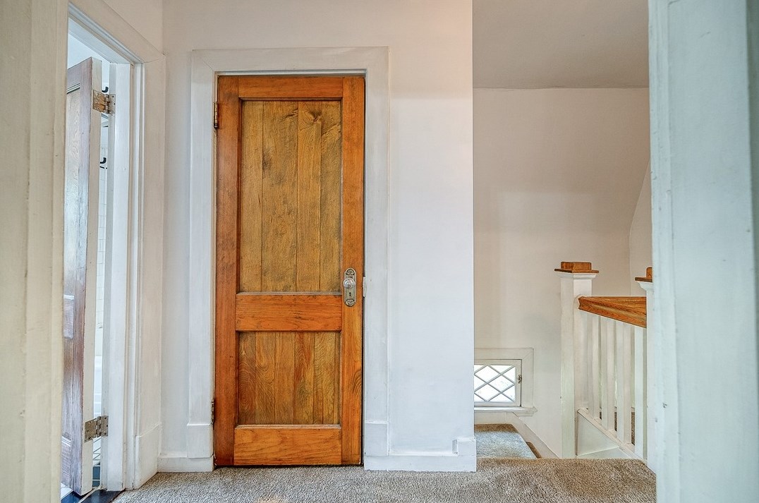 7222 Whipple St, Pittsburgh PA 15218-2053 exterior