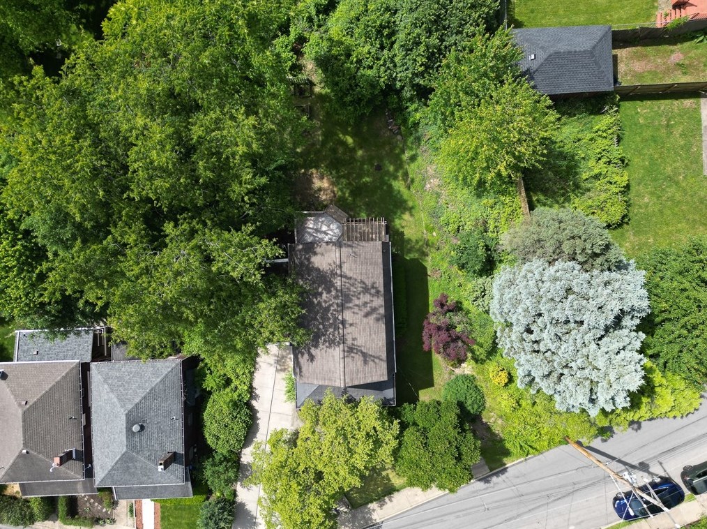 7222 Whipple St, Pittsburgh PA 15218-2053 exterior