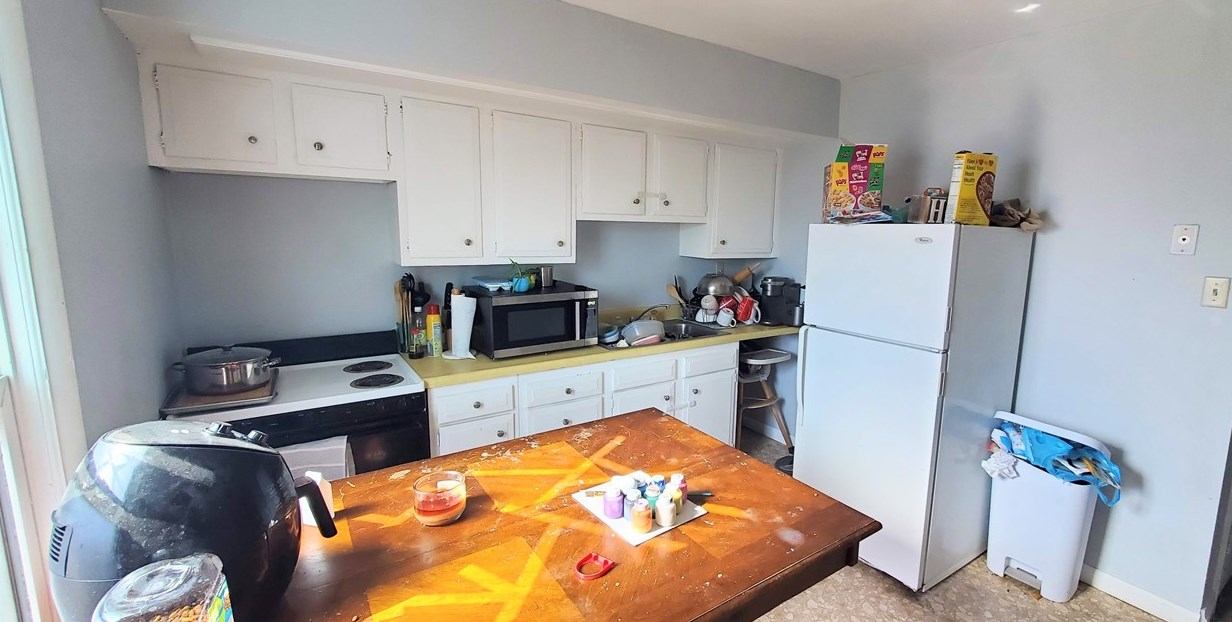 711 Carlisle St, New Castle PA 16101-2308 exterior