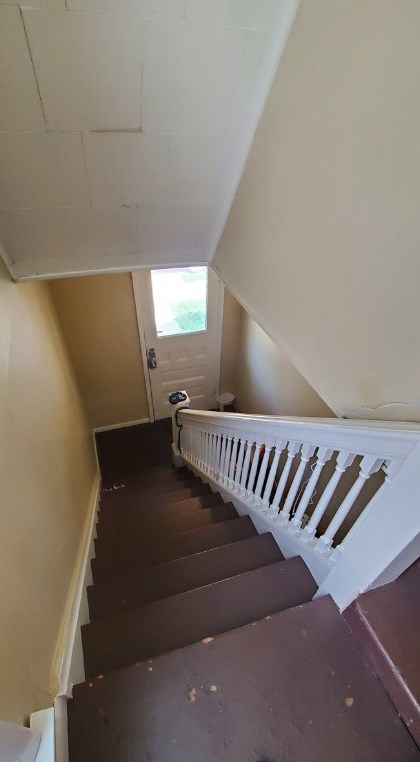 705 Carlisle St, New Castle PA 16101-2307 exterior