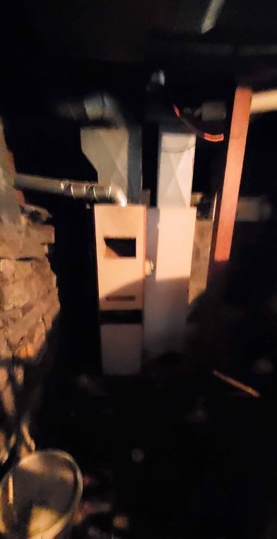 705 Carlisle St, New Castle PA 16101-2307 exterior