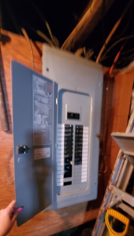 705 Carlisle St, New Castle PA 16101-2307 exterior