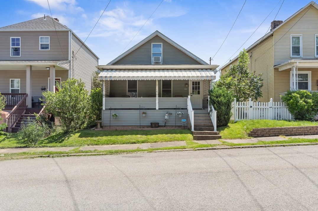 616 Duquesne Ave, Canonsburg, PA 15317