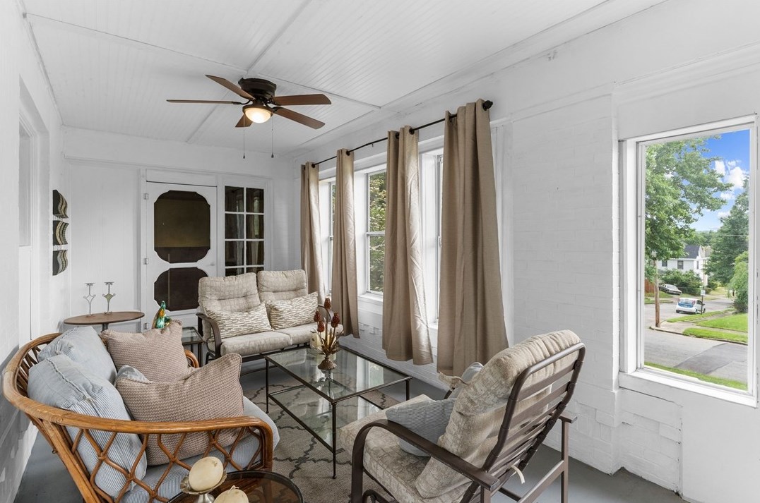 211 Moody Ave, New Castle PA  16101-2343 exterior