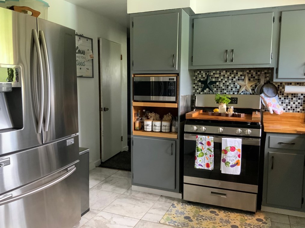 1298 Beech St, Washington, PA 15301-1713