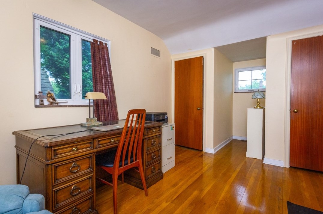 1632 Jamestown Pl, Pittsburgh PA 15235-4922 exterior