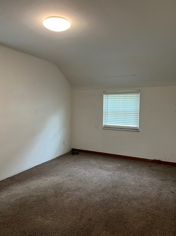 3400 Shadewell Ave, Pittsburgh PA 15227-2926 exterior