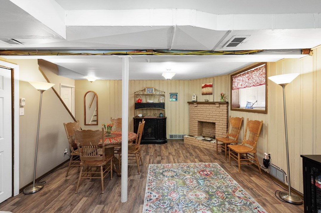 2734 Louisiana Ave, Pittsburgh PA 15216-2846 exterior