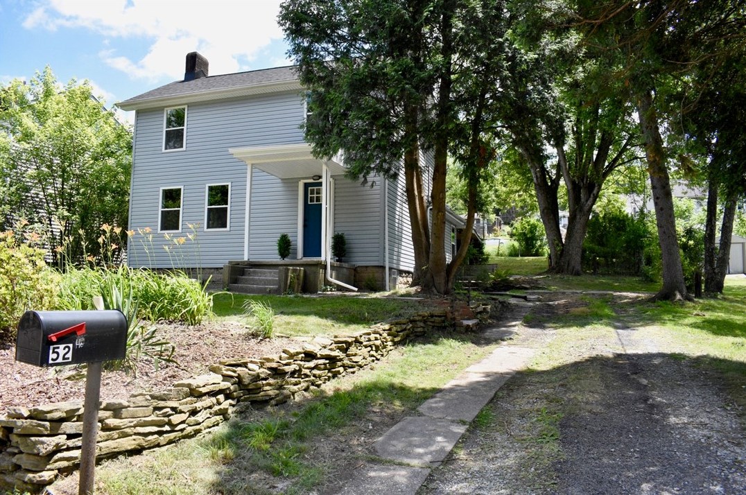 52 Penn Manor Rd, Manor, PA 15665-9507