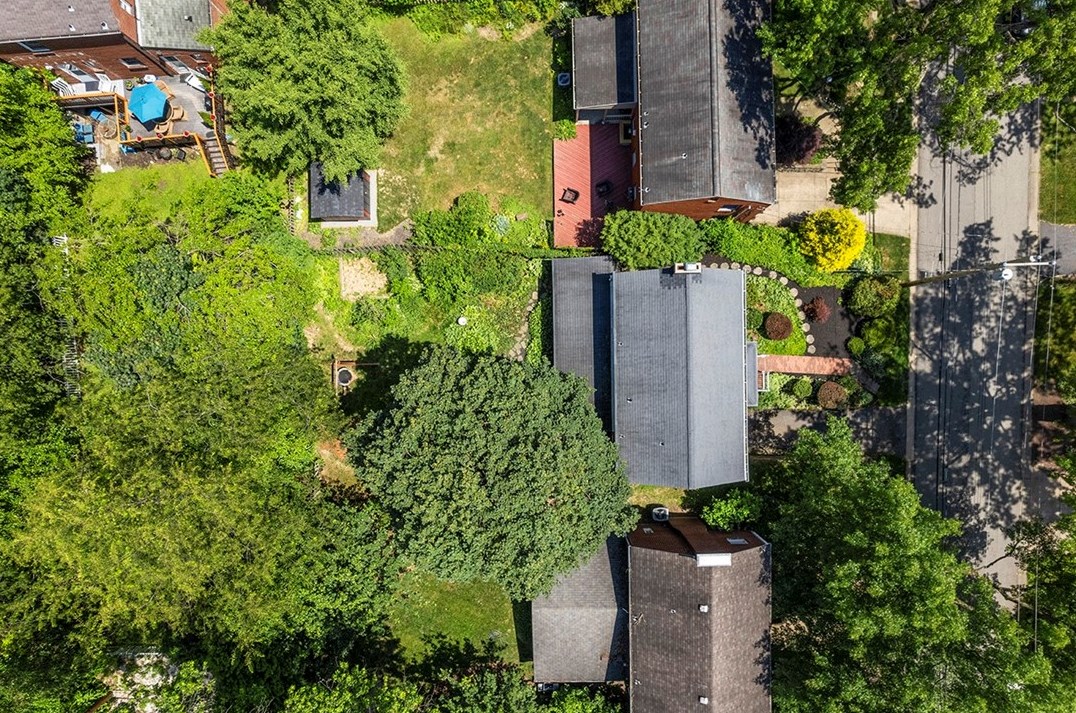 750 Fruithurst Dr, Pittsburgh PA  15228-2580 exterior