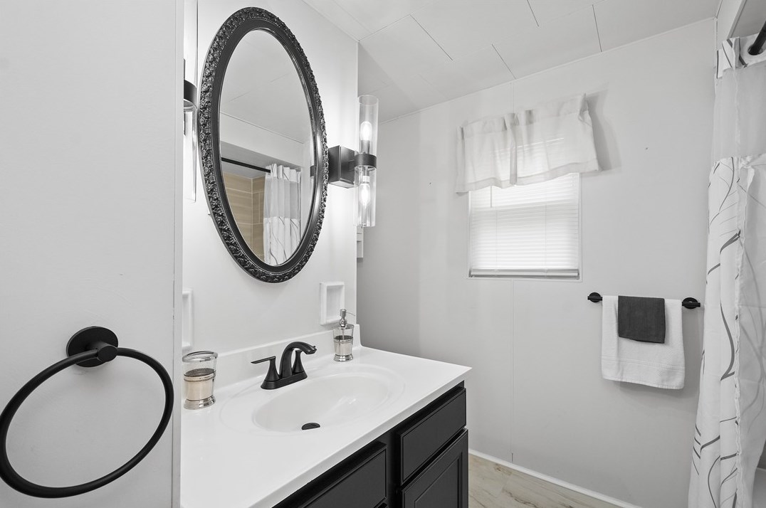 17 Prospect Ave, Washington PA 15301-5250 exterior