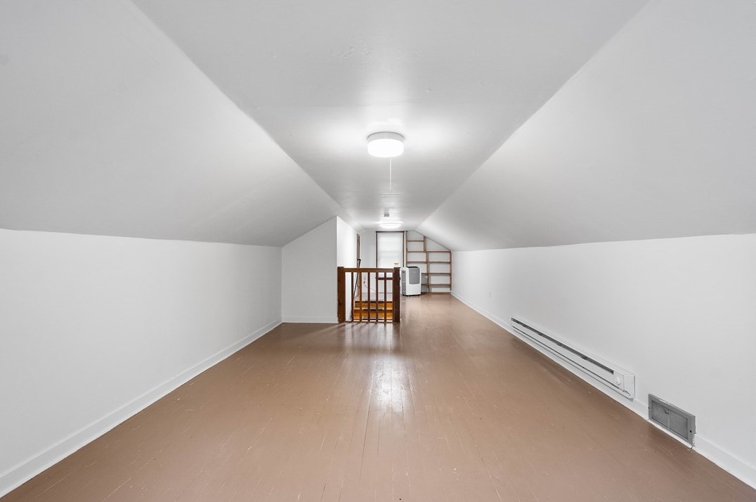 17 Prospect Ave, Washington PA 15301-5250 exterior