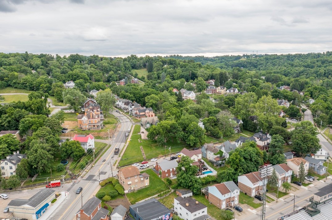 17 Prospect Ave, Washington PA 15301-5250 exterior