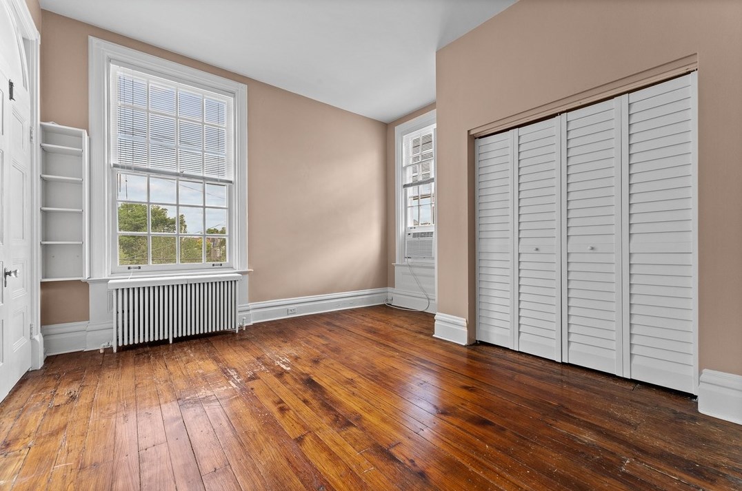 5238 Westminster Pl, Pittsburgh PA  15232-2119 exterior