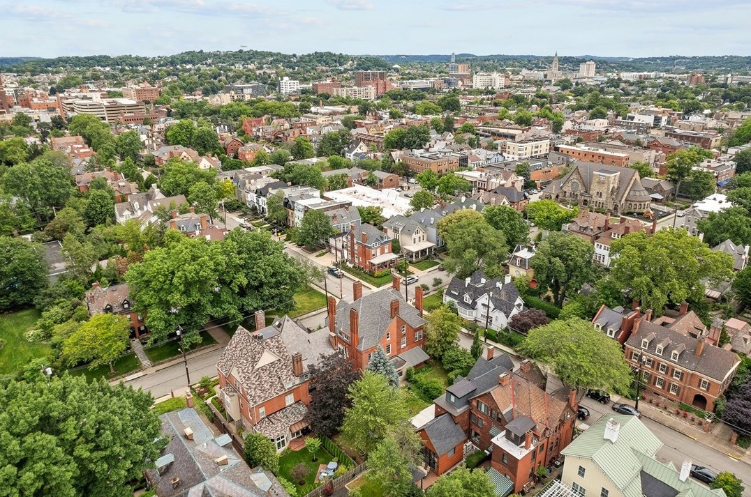 5238 Westminster Pl, Pittsburgh PA  15232-2119 exterior