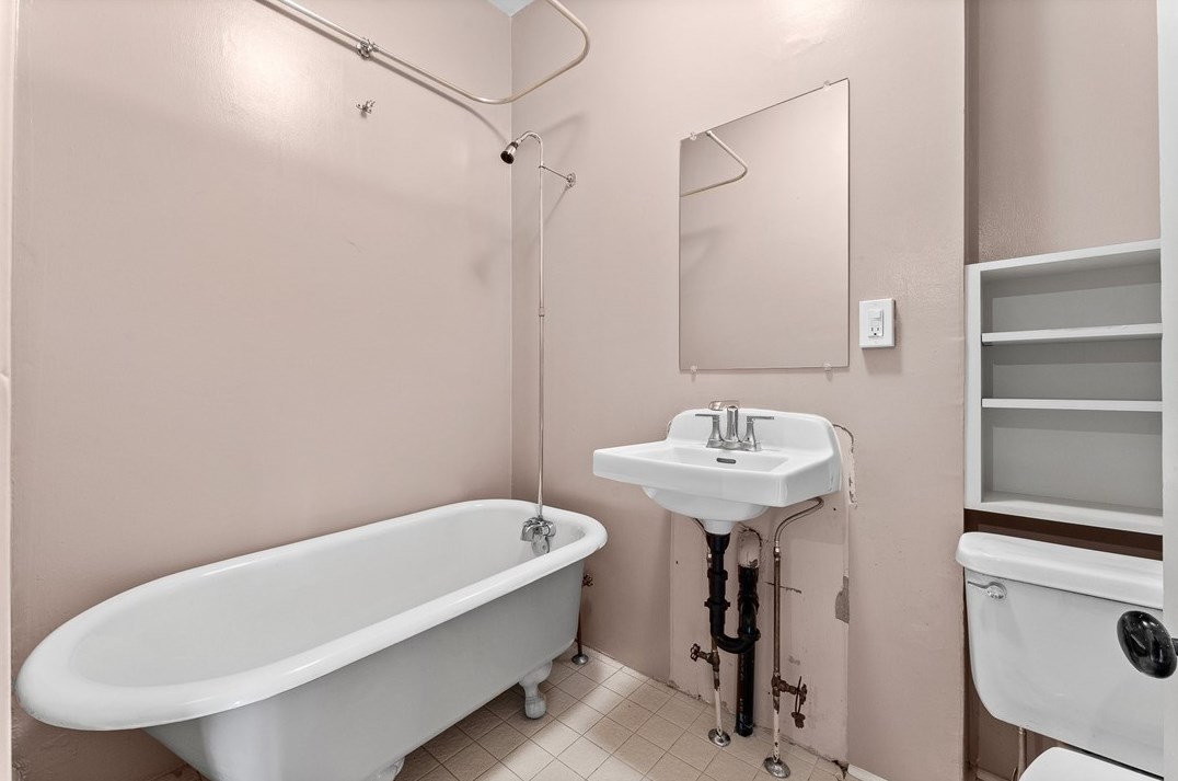 5238 Westminster Pl, Pittsburgh PA  15232-2119 exterior