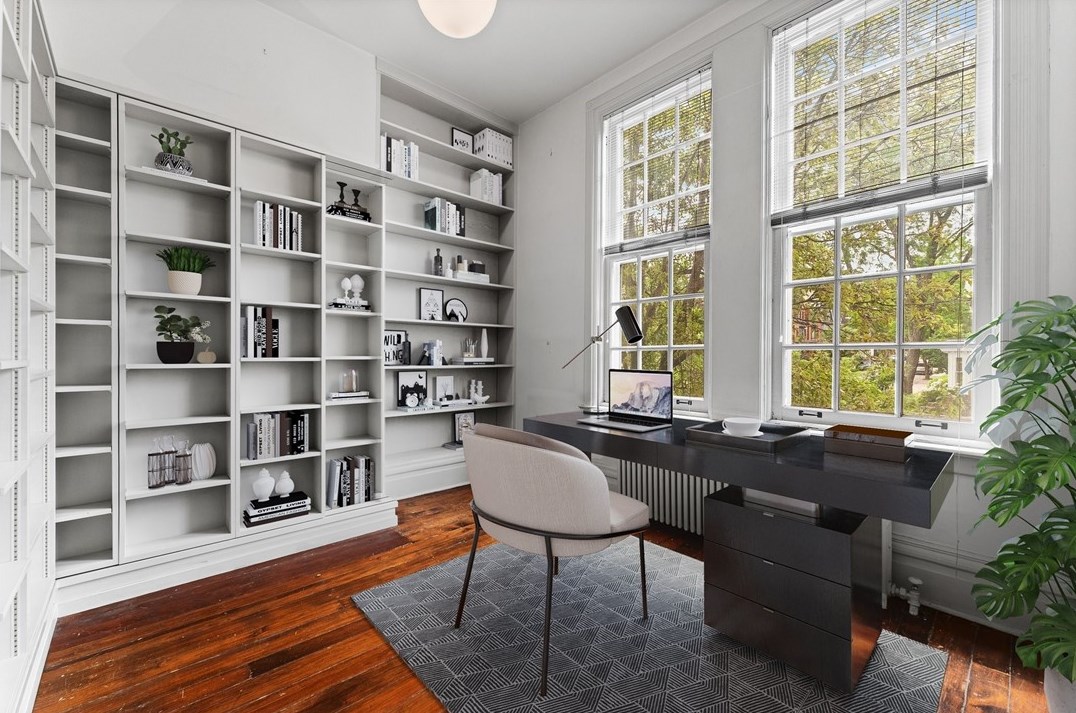 5238 Westminster Pl, Pittsburgh PA  15232-2119 exterior