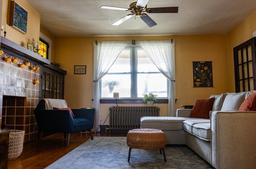 221 Hornaday Rd, Pittsburgh PA 15210-4221 exterior