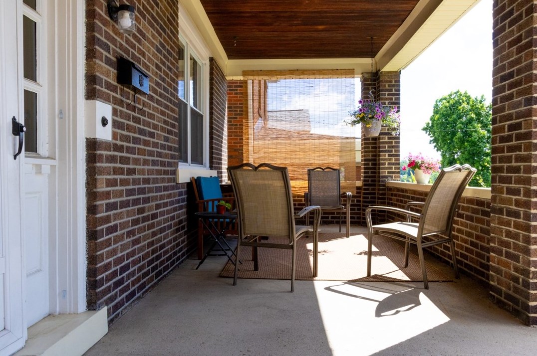 221 Hornaday Rd, Pittsburgh PA 15210-4221 exterior