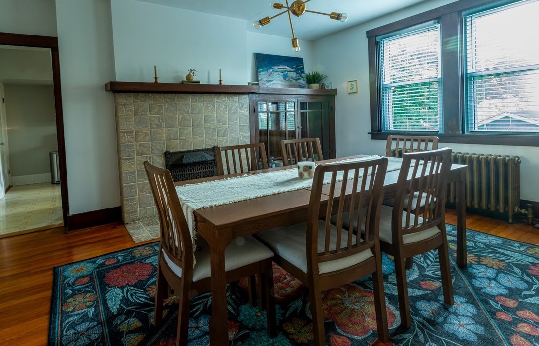 221 Hornaday Rd, Pittsburgh PA 15210-4221 exterior