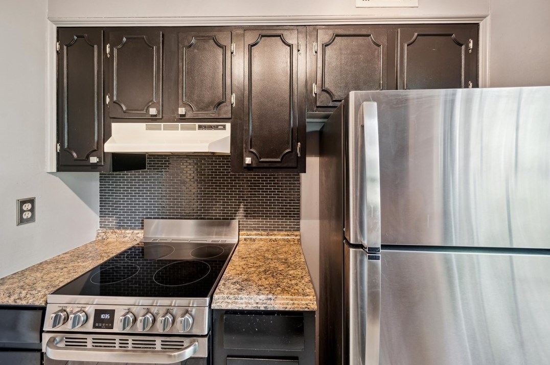 1018 Pennsbury Blvd, Pittsburgh PA 15205-1633 exterior