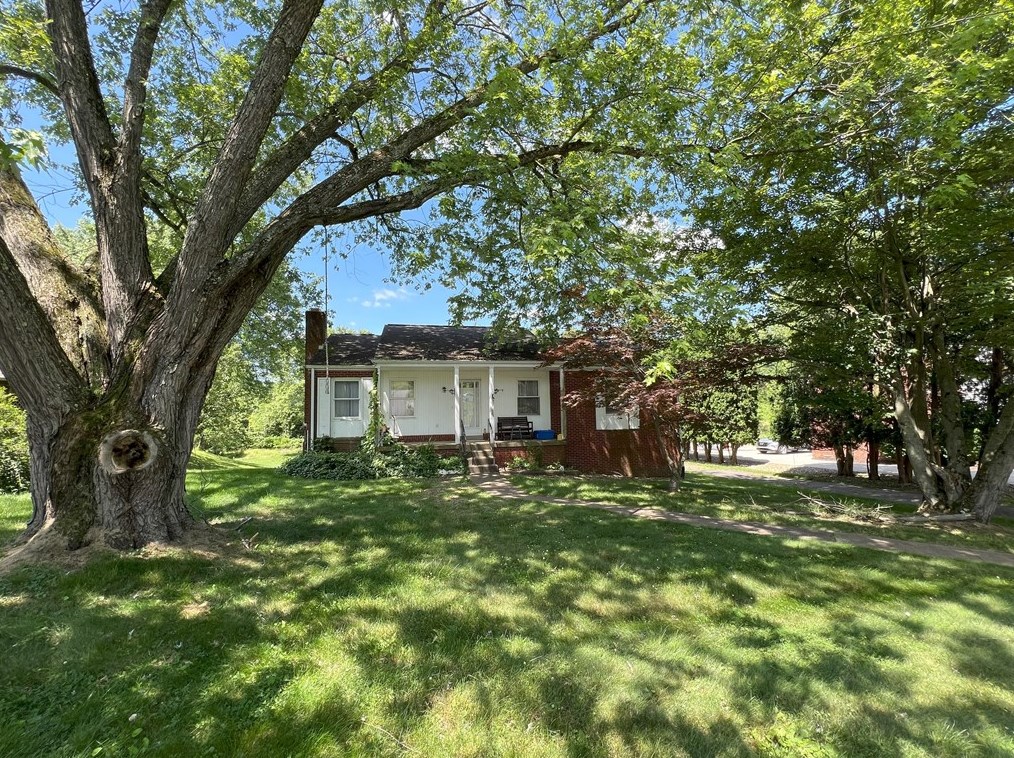 308 Elm Dr, Canonsburg, PA 15317