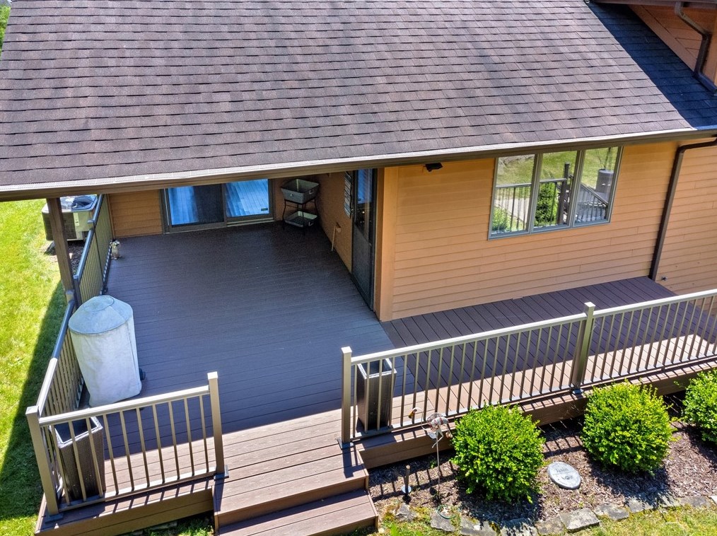 6178 Baker School Rd, Trafford, PA 15085