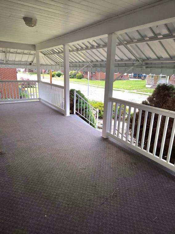 210 Acme Ave, Cheswick, PA 15024