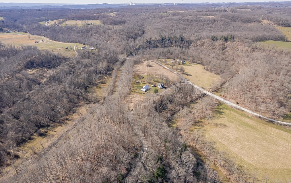 106 Morris Buncic Rd, Smithfield PA  15478-1356 exterior