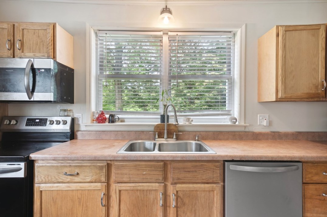 106 Morris Buncic Rd, Smithfield PA  15478-1356 exterior