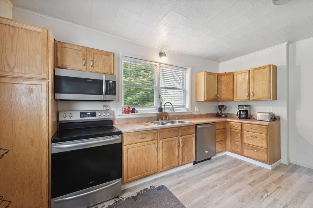 106 Morris Buncic Rd, Smithfield PA  15478-1362 exterior