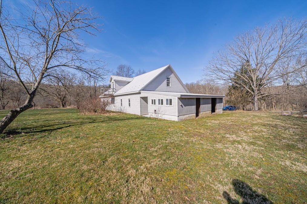 106 Morris Buncic Rd, Smithfield PA  15478-1356 exterior