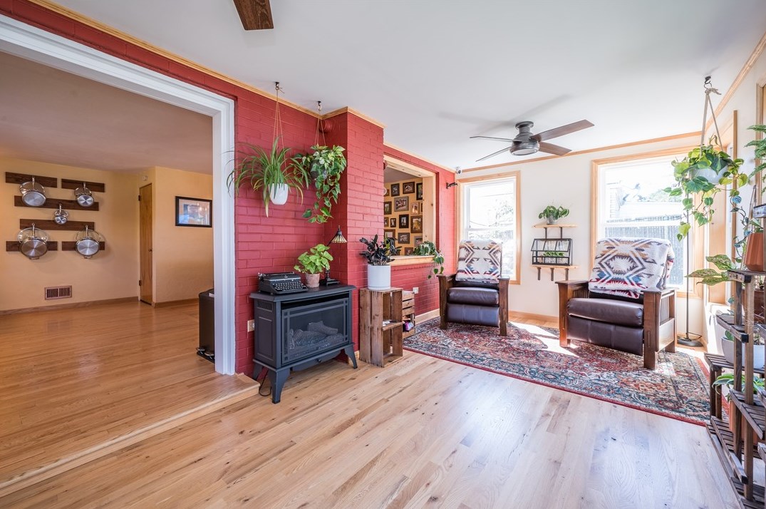 919 Dorchester Ave, Pittsburgh PA  15226-2117 exterior