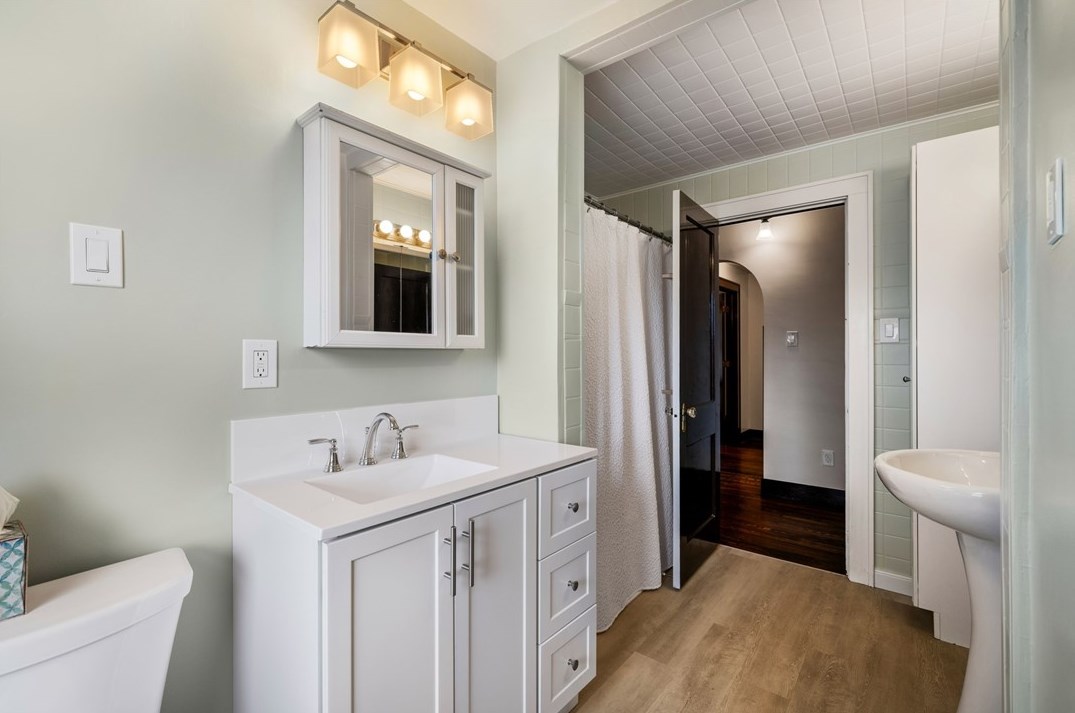 816 Elizabeth St, Pittsburgh PA 15221-3940 exterior