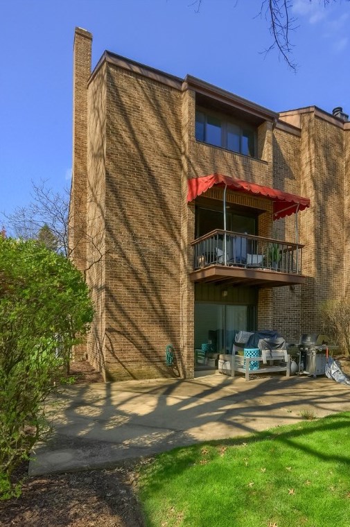 800 Fairways Dr, Oakmont, PA 15139