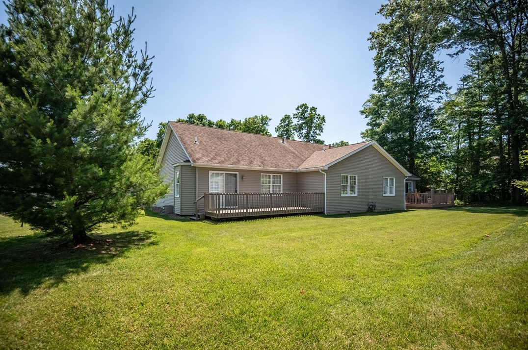 4003 Kara Ct #10, Hermitage, PA 16148