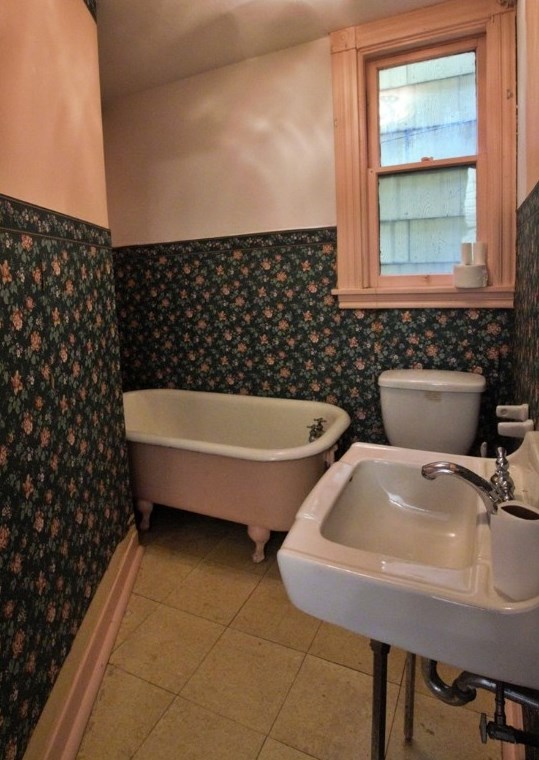 3529 Fleming Ave, Pittsburgh PA 15212-2113 exterior