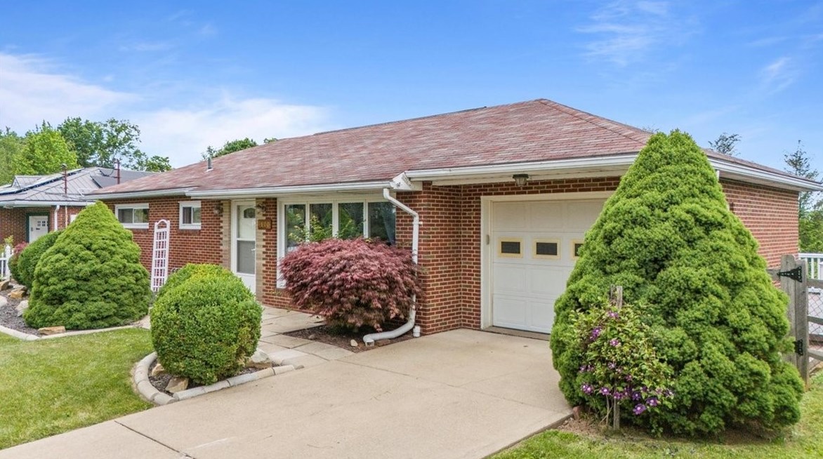 1800 Overlook, Ambridge, PA 15003