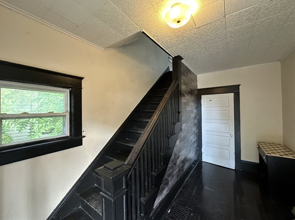 924 Morton St, New Castle, PA 16101