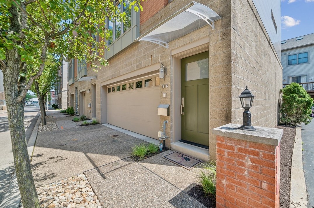 1816 Merriman Wy, Pittsburgh, PA 15203