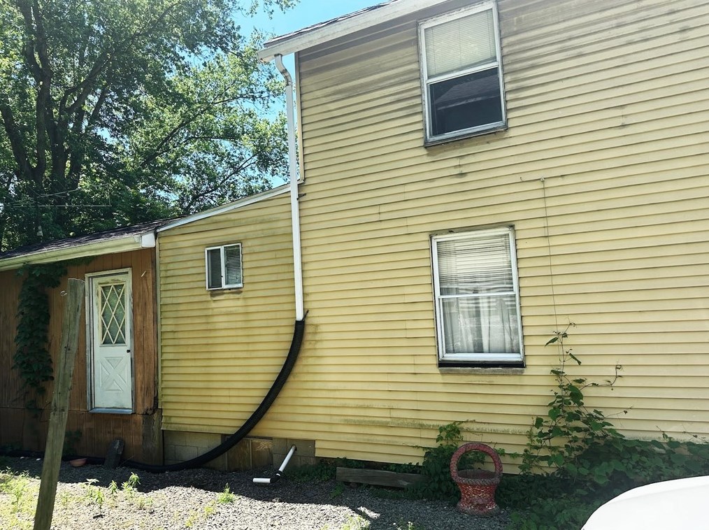 54 Pine St, Saltsburg, PA 15681