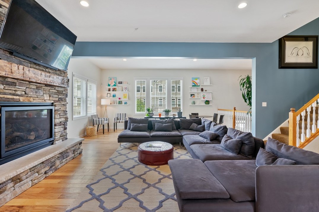 123 3rd St, Oakmont, PA 15139