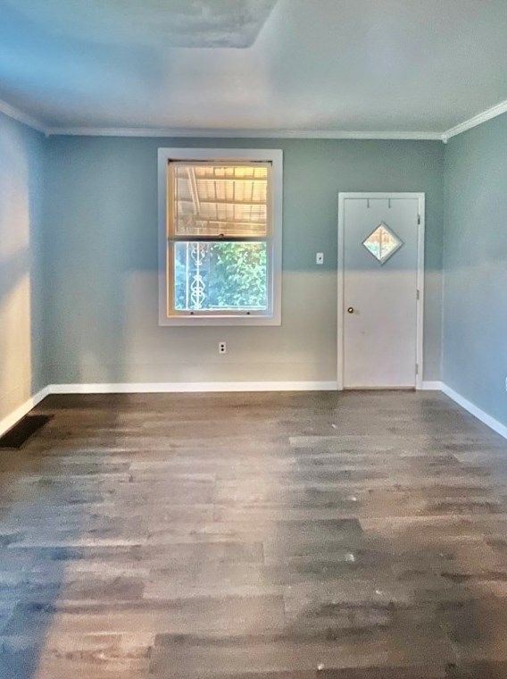 410 N Cottage Ave, Connellsville, PA 15425
