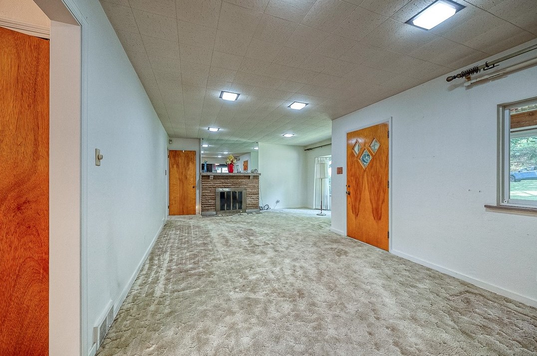 2423 Willowbrook Rd, Pittsburgh, PA 15241