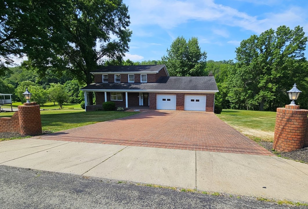 59 Armstrong Dr, Washington, PA 15301
