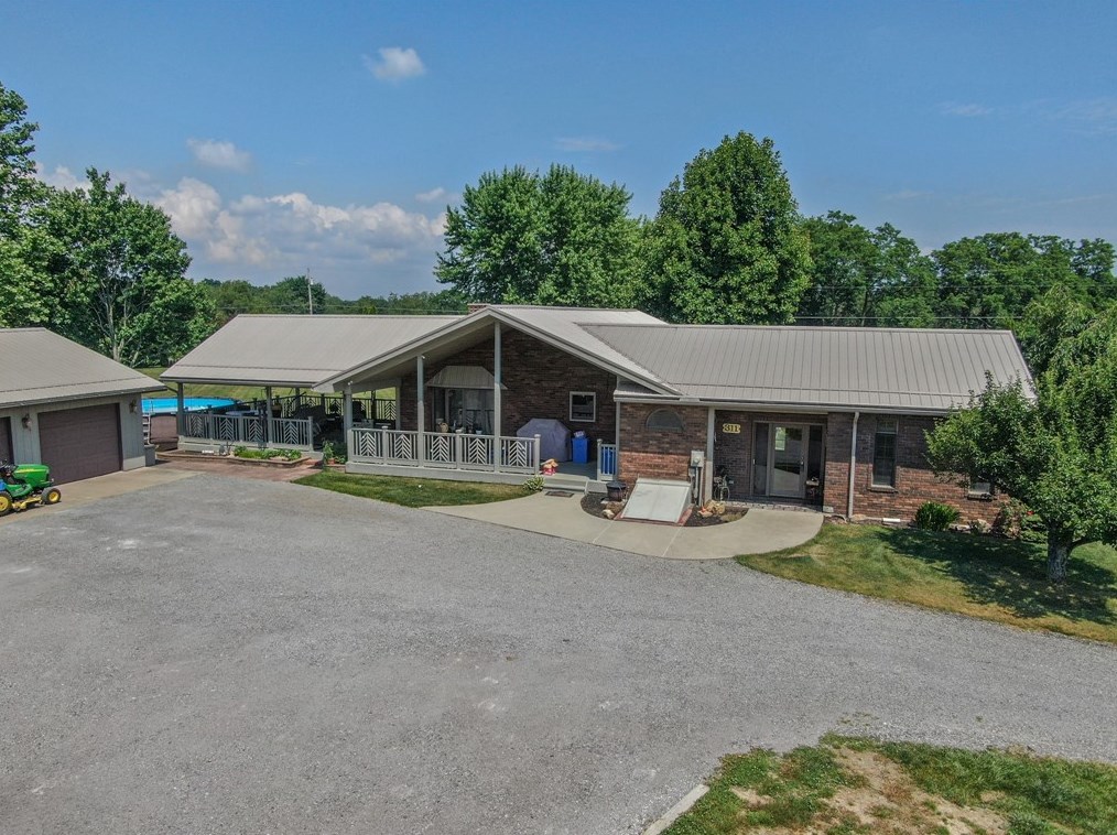 311 Bonniebrook Rd, Butler, PA 16002-9200